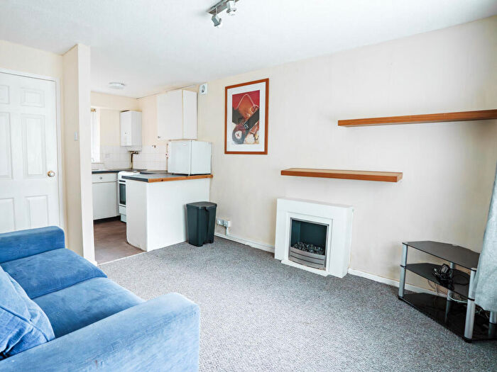 1 Bedroom Flat To Rent In Belle Vue Court #, LS3