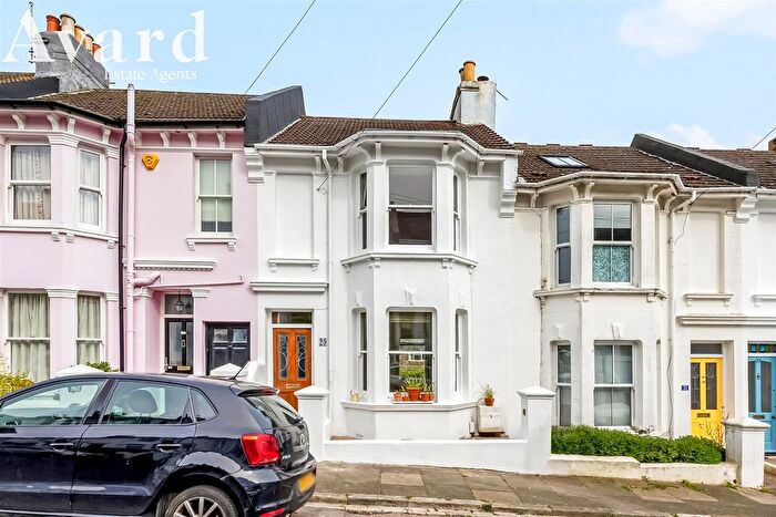 2 Bedroom Terraced House For Sale In Crescent Road, Brighton, BN2