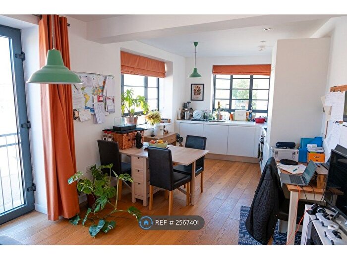 1 Bedroom Flat To Rent In Print House, London, SE15