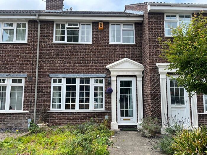 3 Bedroom Terraced House For Sale In Eaton Mews, Chester, CH4