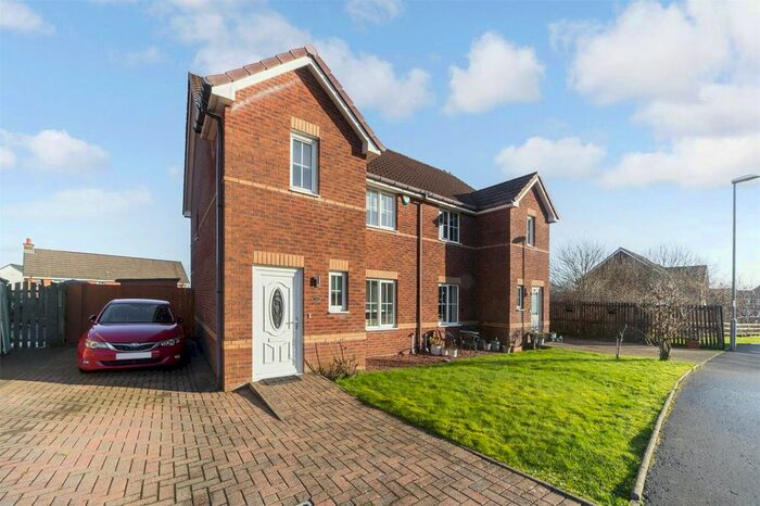 3 Bedroom Semi-Detached House For Sale In Alford Avenue, Blantyre, Glasgow, G72