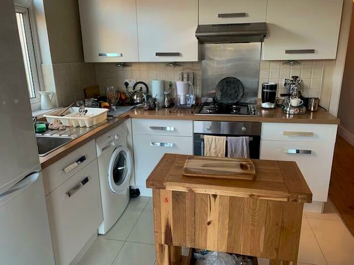 2 Bedroom Apartment To Rent In Brook Road, Whitchurch, Cardiff, CF14