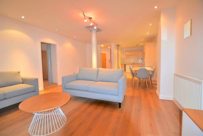 3 Bedroom Apartment To Rent In Cornhill, Liverpool, L1