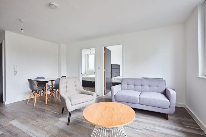 2 Bedroom Flat To Rent In Kinetic, - Talbot Road, Old Trafford, Manchester, M16