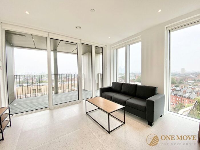 2 Bedroom Flat To Rent In Bouchon Point, The Silk District, London, E1