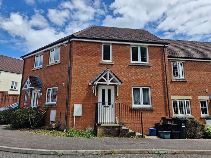 1 Bedroom Flat To Rent In Massey Road, Tiverton, EX16