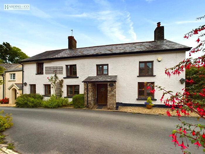 5 Bedroom Semi-Detached House For Sale In High Bickington, Umberleigh, EX37