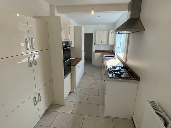 2 Bedroom House To Rent In Bentley Road, Bentley, DN5