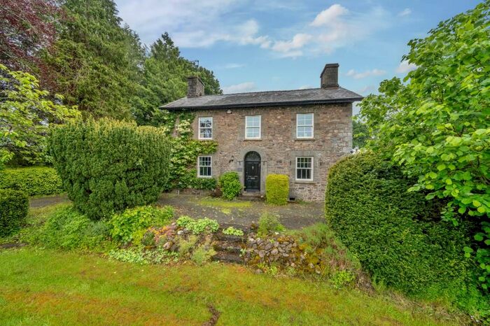 4 Bedroom Detached House For Sale In Newbridge-On-Wye, Powys, LD1