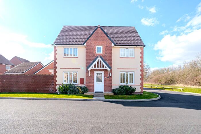 3 Bedroom Detached House For Sale In Dormouse Place, Chepstow, NP16