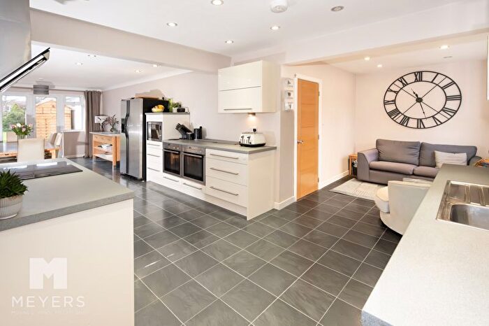 5 Bedroom Detached House For Sale In Highfield Drive, Ringwood, BH24