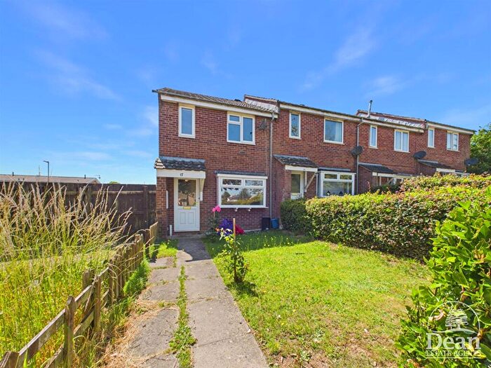 3 Bedroom End Of Terrace House For Sale In Laburnam Way, Bulwark, Chepstow, NP16