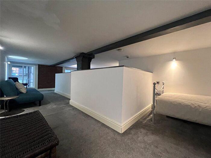 2 Bedroom Flat For Sale In Lancaster House, Whitworth Street, Manchester, M1