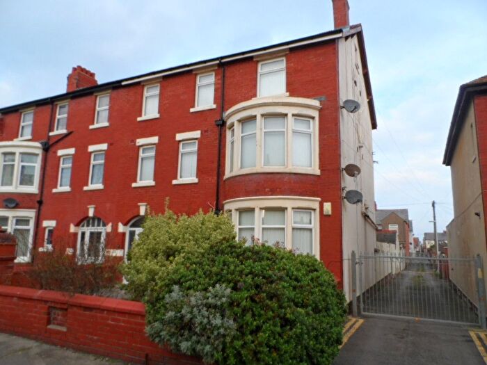 1 Bedroom Flat To Rent In Knowle Avenue, Blackpool, FY2