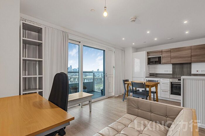 1 Bedroom Flat For Sale In Jefferson Plaza, Bow, E3