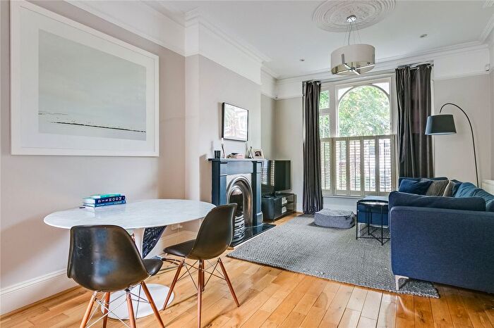 3 Bedroom Flat To Rent In Chipstead Street, Parsons Green, SW6