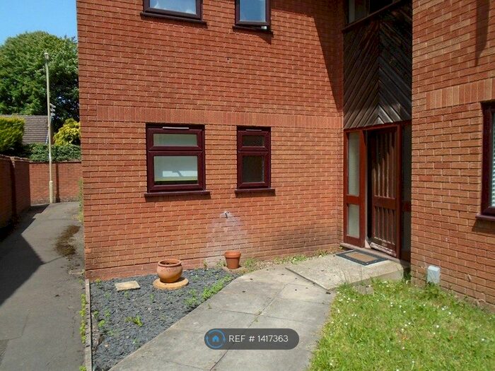 Studio To Rent In Greenwood Close, Romsey, SO51