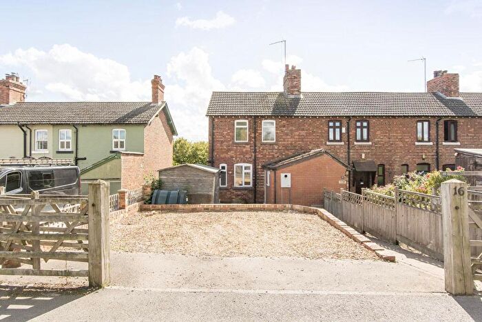 3 Bedroom House For Sale In Midland Cottages, Rushton, NN14