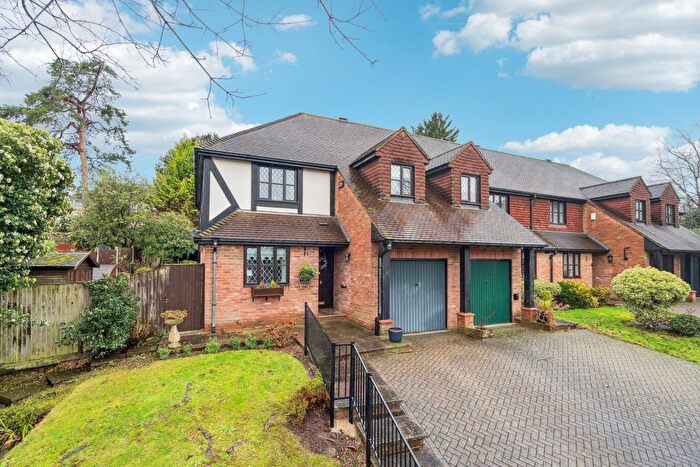 3 Bedroom End Terrace House For Sale In The Chyne, Gerrards Cross, Buckinghamshire, SL9