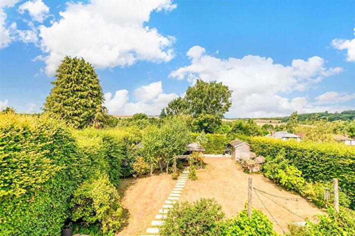 4 Bedroom Detached House For Sale In St. Martin's Drive, Eynsford, Dartford, Kent, DA4