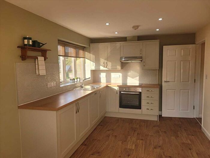 2 Bedroom Flat To Rent In Bennetts Mill Court, Woodhall Spa, LN10