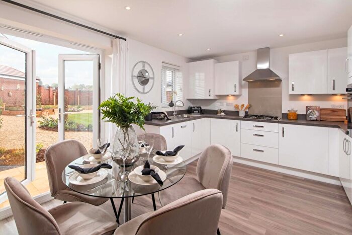 3 Bedroom End Of Terrace House For Sale In Shaftmoor Lane, Hall Green, Birmingham, West Midlands, B28
