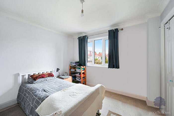 1 Bedroom Apartment To Rent In Worthington Close, Mitcham, Surrey, CR4