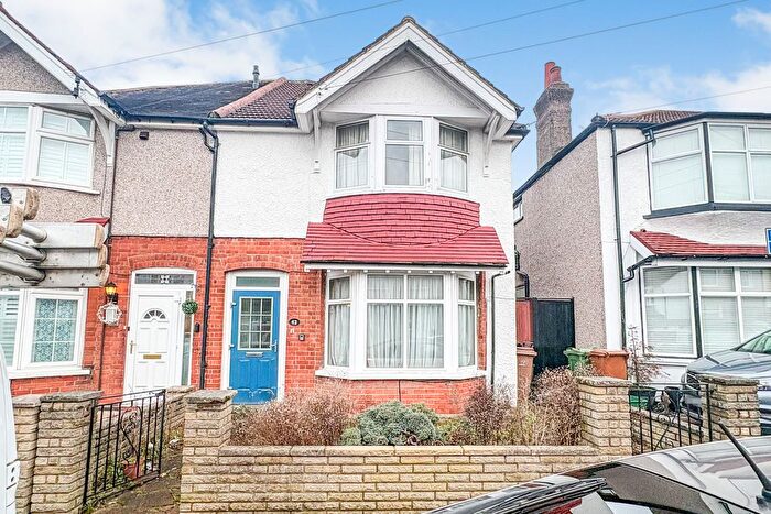 3 Bedroom Semi Detached House For Sale In Norman Road, Sutton, SM1