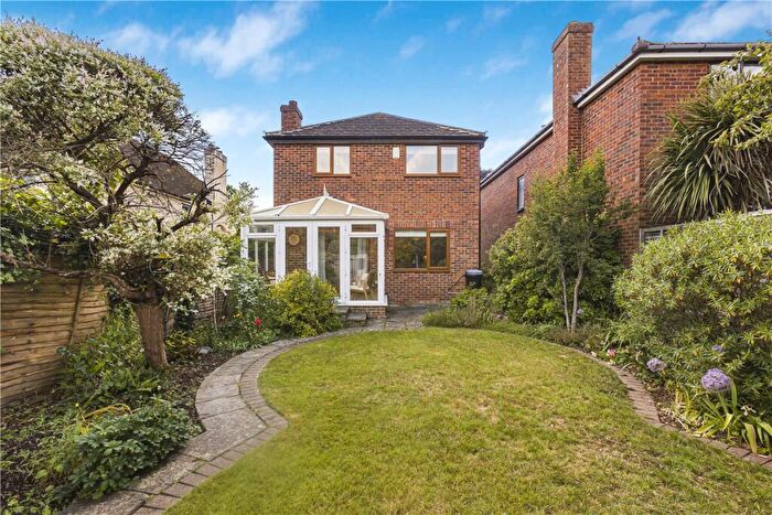 3 Bedroom Detached House To Rent In Woodstock Road, Oxford, Oxfordshire, OX2