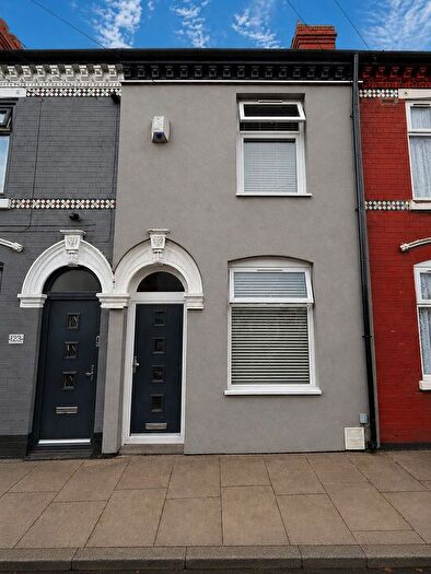 3 Bedroom Terraced House For Sale In Ombersley Road, Birmingham, B12