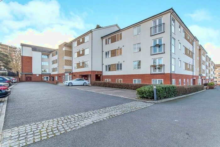 1 Bedroom Flat To Rent In Bambridge Court, Maidstone, Kent, ME14