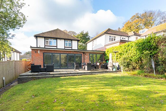 4 Bedroom Detached House For Sale In Treetops, Glenwood, RH5