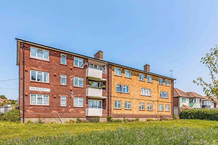 2 Bedroom Apartment To Rent In Havant Road, Farlington, PO6