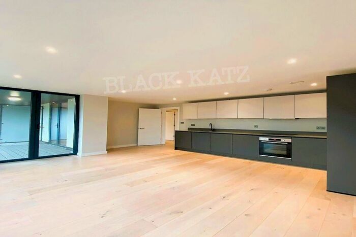 2 Bedroom Flat To Rent In Tottenham Lane, N8