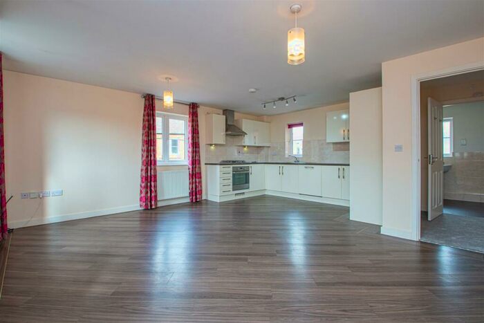 2 Bedroom Apartment To Rent In Garnett Way, Oakridge Park, MK14