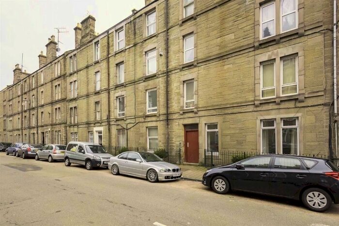 2 Bedroom Flat To Rent In Park Avenue, Dundee, DD4