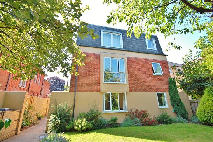 1 Bedroom Flat To Rent In St Cross, SO23