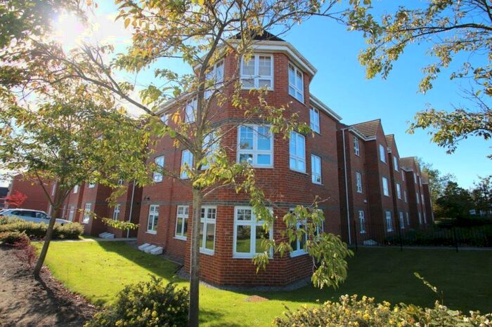 2 Bedroom Apartment To Rent In Kenton Lane, Kenton, NE3