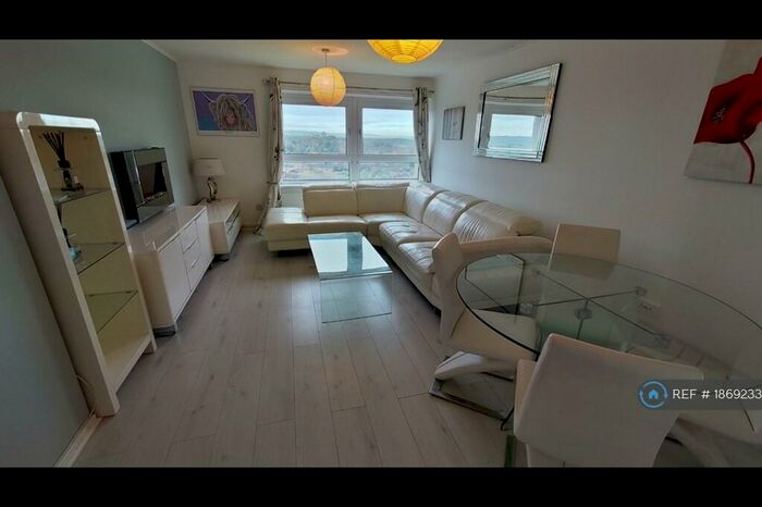 2 Bedroom Flat To Rent In Cathkinview Place, Glasgow, G42