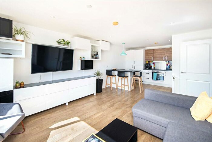 2 Bedroom Flat To Rent In Moro Apartments, New Festival Avenue, Poplar, London, E14