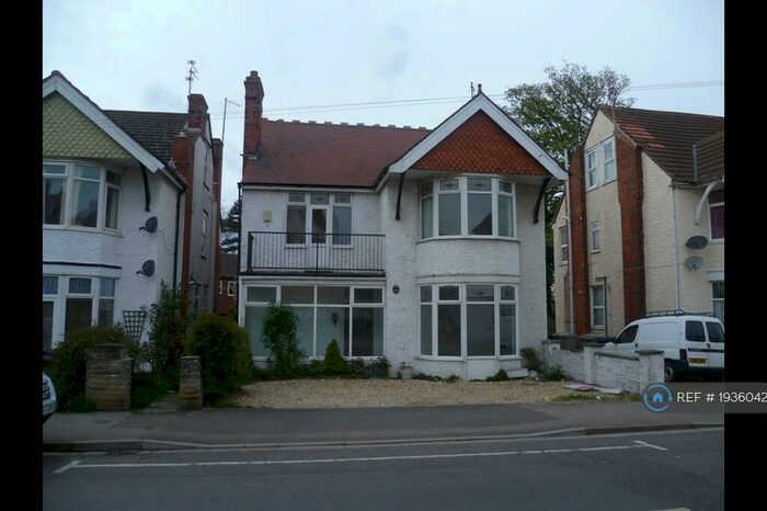 2 Bedroom Flat To Rent In Drummond Road, Skegness, PE25