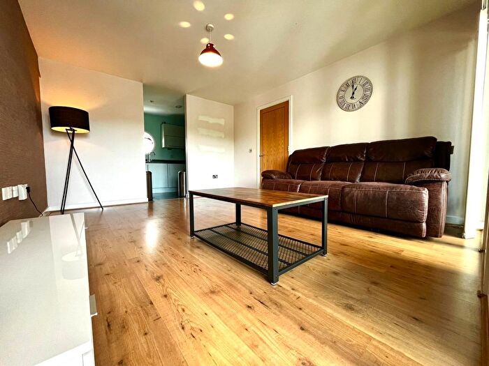 2 Bedroom Flat To Rent In Catrine Watkins Way, Cardiff Bay, CF11