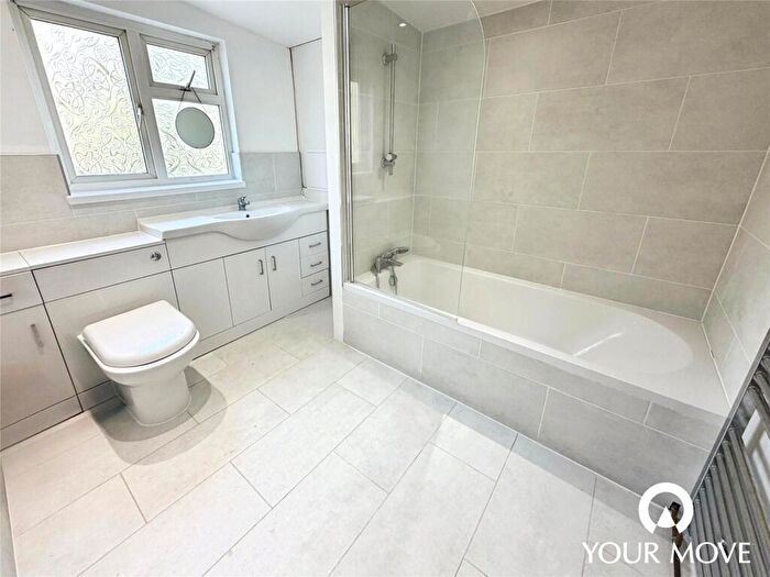 2 Bedroom Terraced House To Rent In Luton Road, Chatham, Kent, ME4