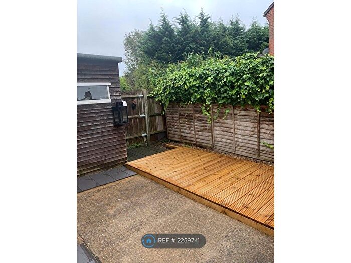 1 Bedroom Semi-Detached House To Rent In Clarendon Road, London, SW19