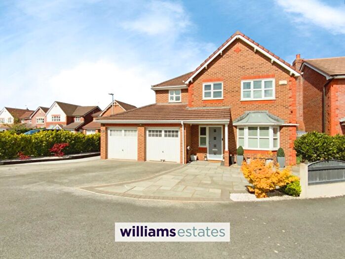 4 Bedroom Detached House For Sale In Ffordd Parc Castell, Bodelwyddan, LL18