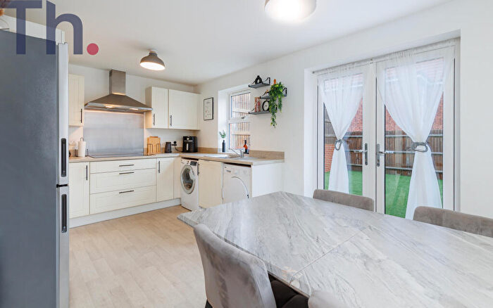3 Bedroom End Of Terrace House For Sale In Newport, Isle Of Wight, PO30