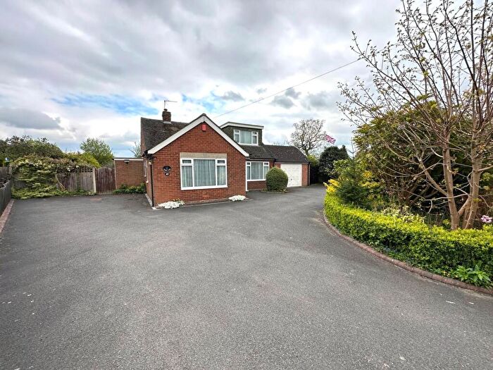 3 Bedroom Bungalow For Sale In Park Road, Newhall, Swadlincote, Derbyshire, DE11