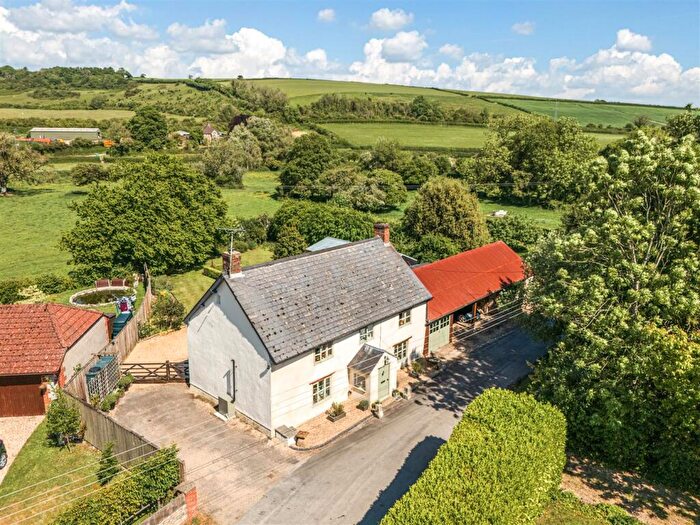 3 Bedroom Detached House For Sale In Lower Frome Vauchurch, Dorchester, DT2