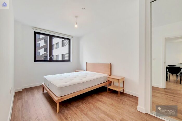 1 Bedroom Flat To Rent In Equipment Works, Vanguard Way, London, Walthamstow, E17