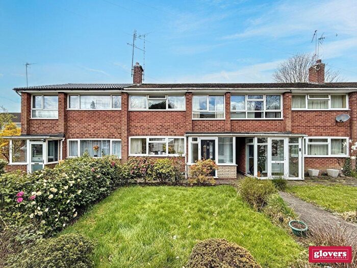 3 Bedroom Town House For Sale In Westhouse Grove, Kings Heath, Birmingham, B14